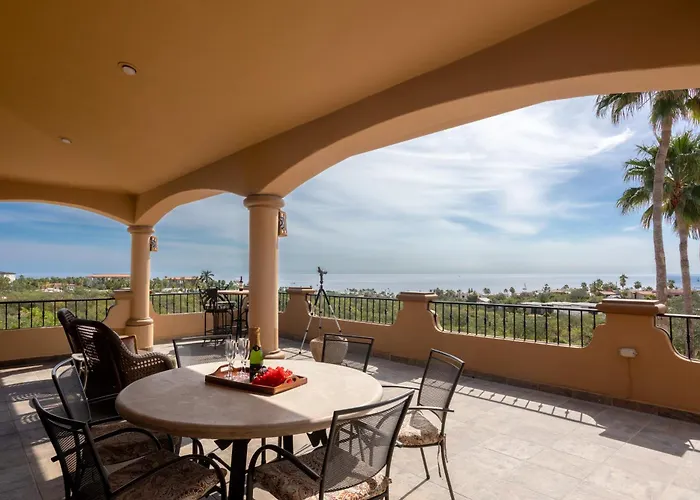 Сasa de vacaciones Steps To Sand: Ocean-view Cabo W/ Heated Pool *