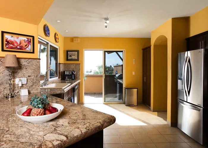 Steps To Sand: Ocean-view Cabo W/ Heated Pool Сasa de vacaciones