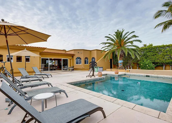 Сasa de vacaciones Steps To Sand: Ocean-view Cabo W/ Heated Pool *