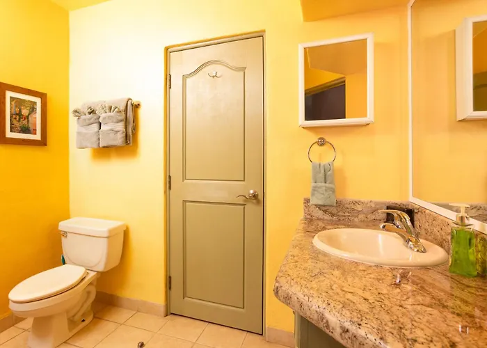 Сasa de vacaciones Steps To Sand: Ocean-view Cabo W/ Heated Pool