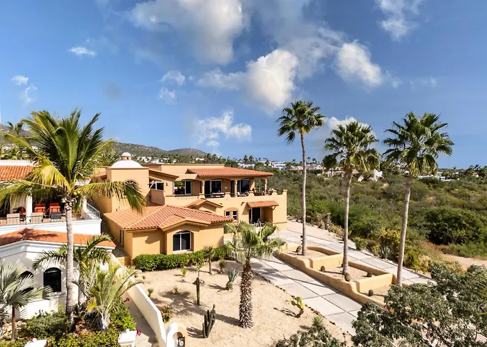 Сasa de vacaciones Steps To Sand: Ocean-view Cabo W/ Heated Pool *
